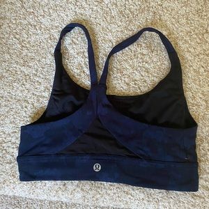 Lululemon sports bra